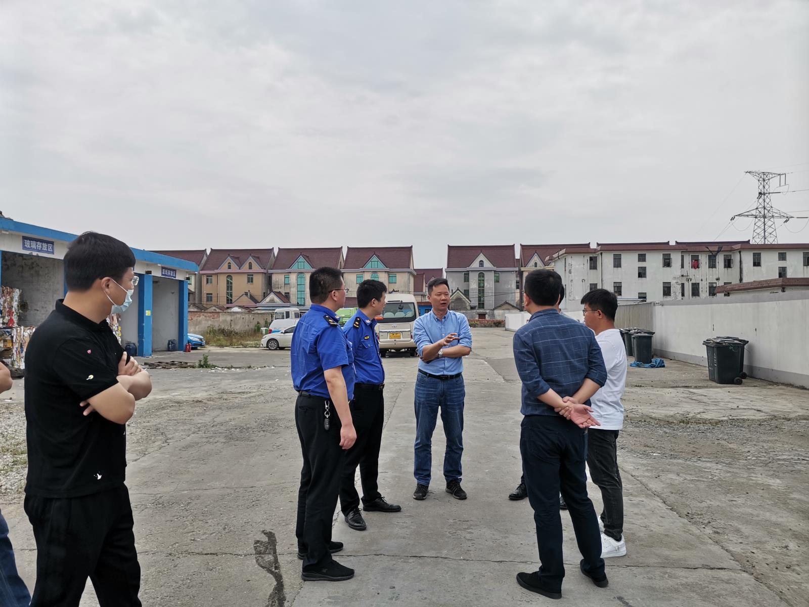 港區(qū)再生資源分揀中心實地參觀.jpg 港區(qū)再生資源分揀中心實地參觀.jpg